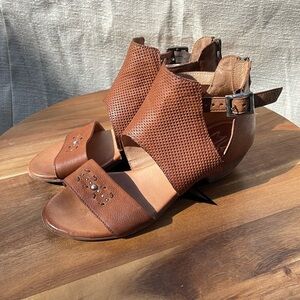 Miz Mooz Women’s Caribe Leather Cutout Sandals Brandy/Brown/Tan Size 38